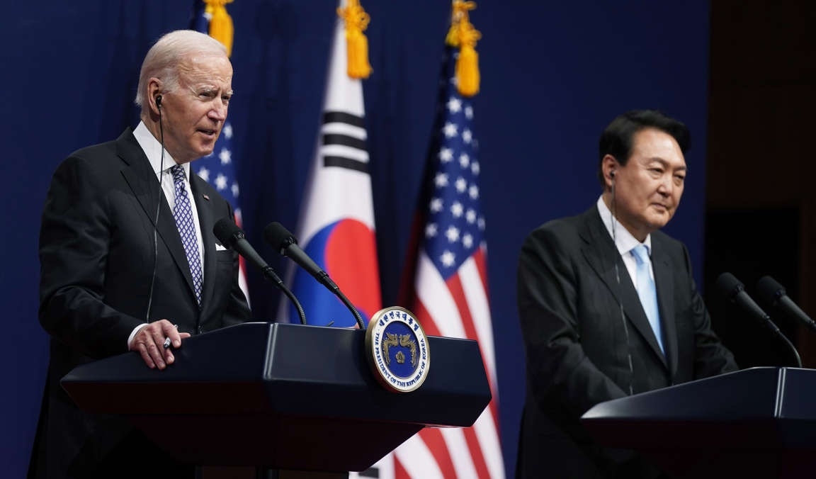 Ông Biden thăm Hàn Quốc: Mỹ sẽ cứng rắn hơn với Triều Tiên, dè chừng Trung Quốc
